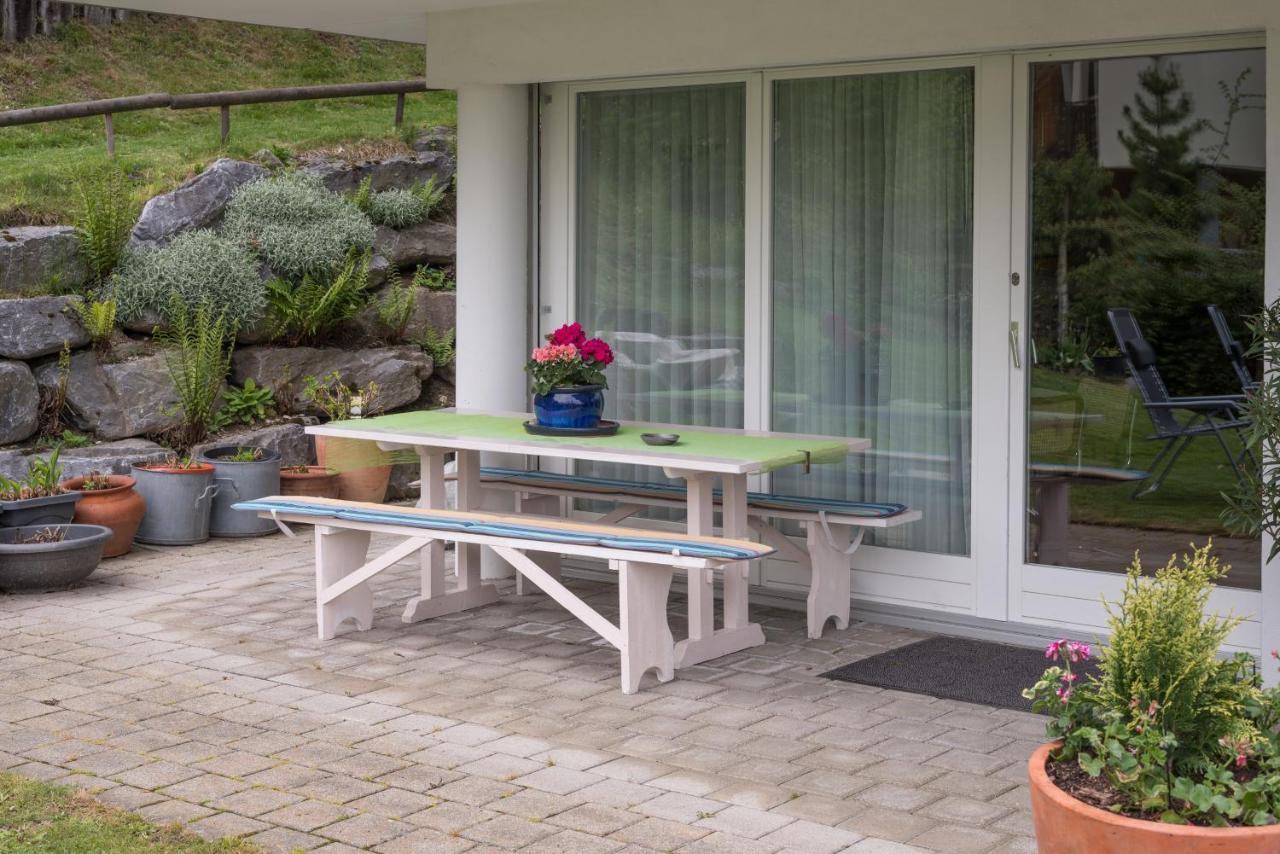 Grava - Ferienwohnung Fuer Max. 2 Personen Laax Exteriér fotografie
